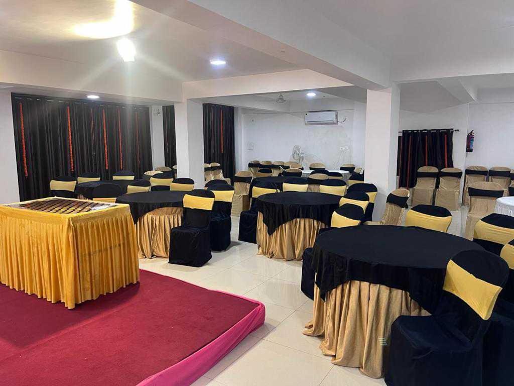 Oyo Hotel Happy Homes Bhopal Extérieur photo